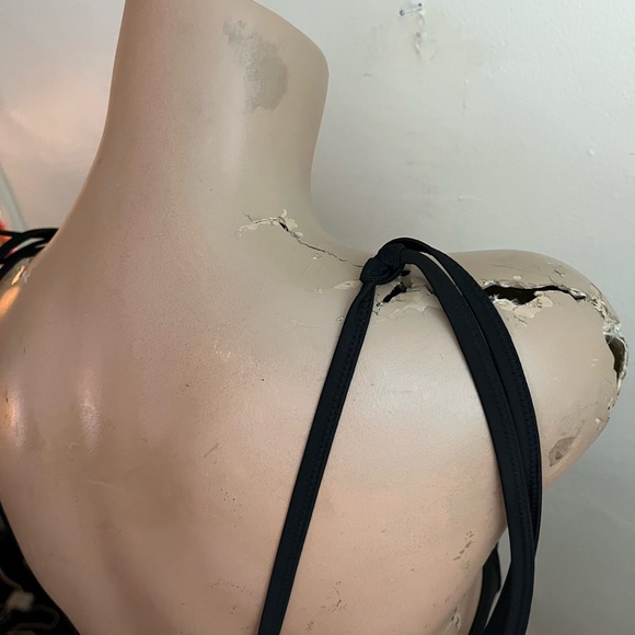 NWT XL Old Navy One Piece Swimsuit Bra Support Black Double Lined Suport - Picture 9 of 13